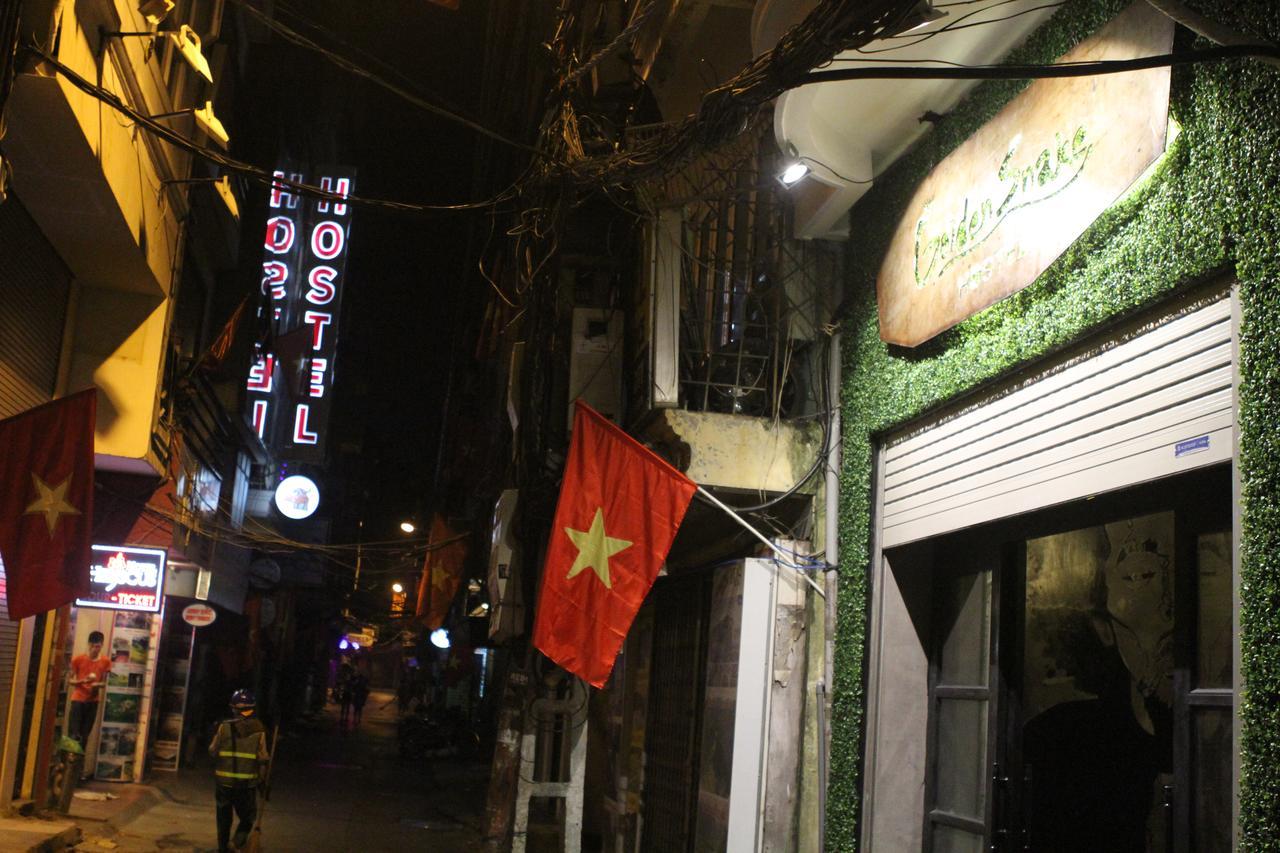 Golden Snake Hostel Hanoi Room photo